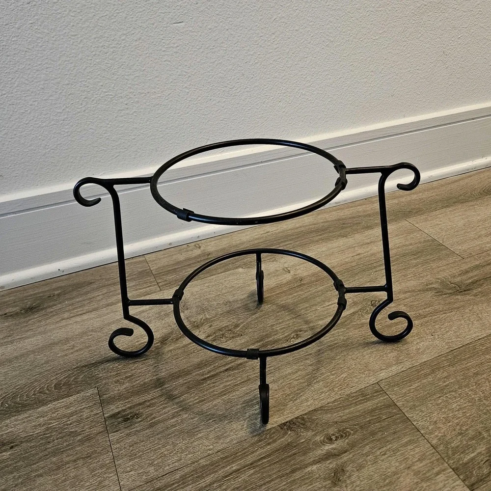 Southern Living at home‎ black metal iron 2 tiers stand cake dessert holder